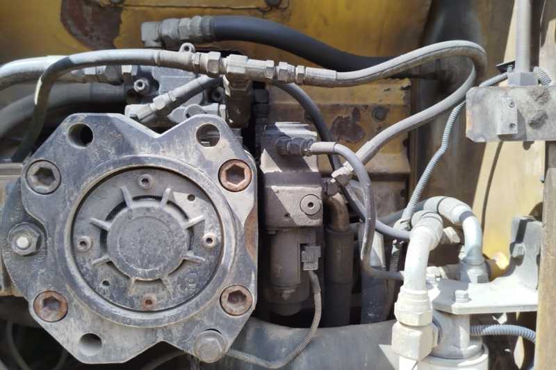 OmecoHub - Immagine NEW HOLLAND E245C